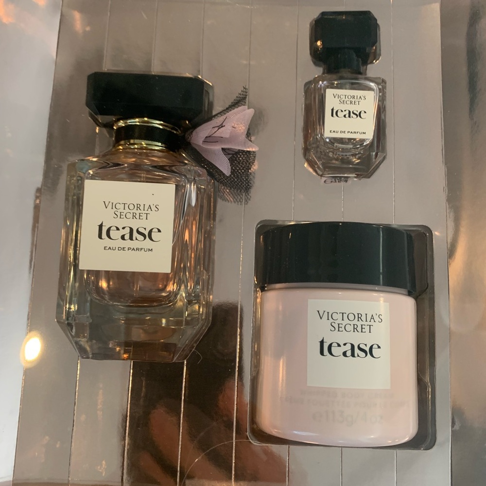 Victoria's Secret Tease Collection - Picture 5 of 8